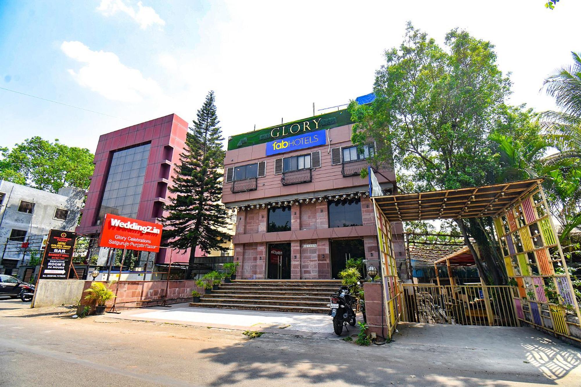 Fabexpress Glory - Nr Skywalk Bridge Hotell Pimpri-Chinchwad Eksteriør bilde